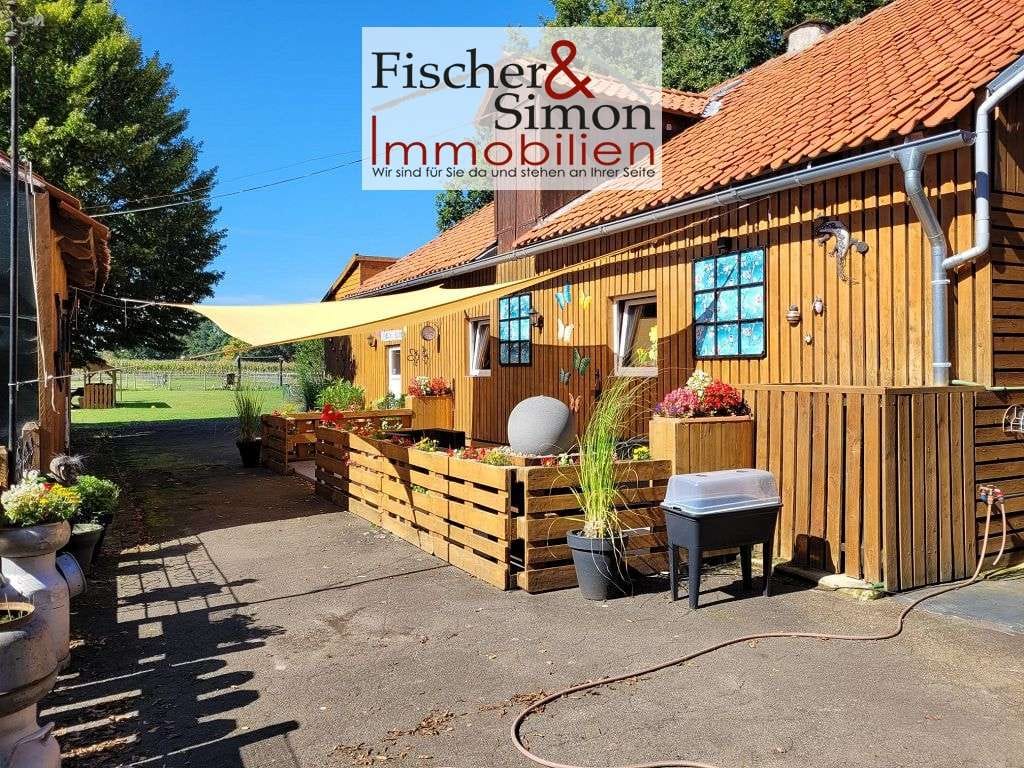 Immobilie in Leese - Leese-vielseitige Hofstelle nahe dem Steinhuder Meer-Stallungen, kleine Weide & Spiel-u.Partyscheune - Bild 4
