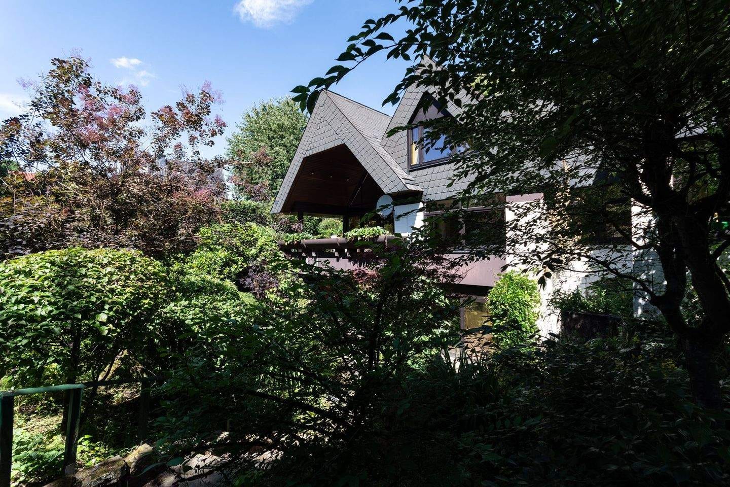 Immobilie in Mettingen - Großzügiges, sanierungsbedürftiges Anwesen mit Praxis, Einliegerwohnung und Ausbaureserve im Ort - Bild 4