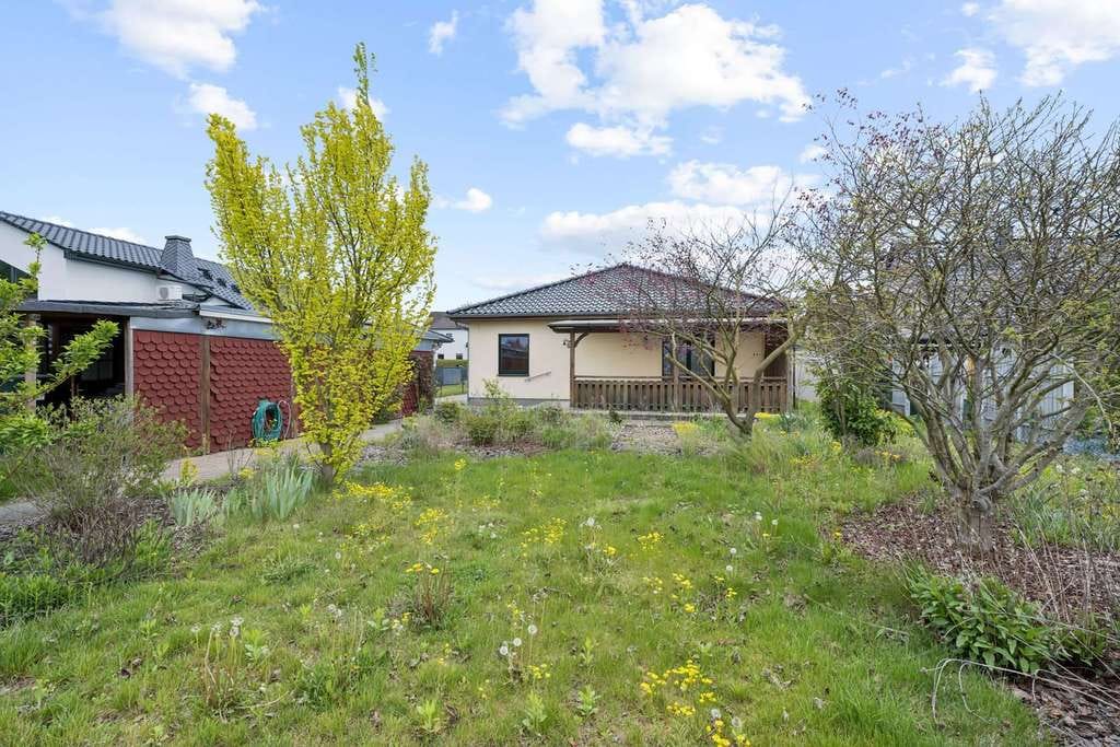 Immobilie in Mixdorf - Moderner Bungalow mit Feldblick in Müllrose - 3 min von Freibad und Marktplatz entfernt - Bild 1