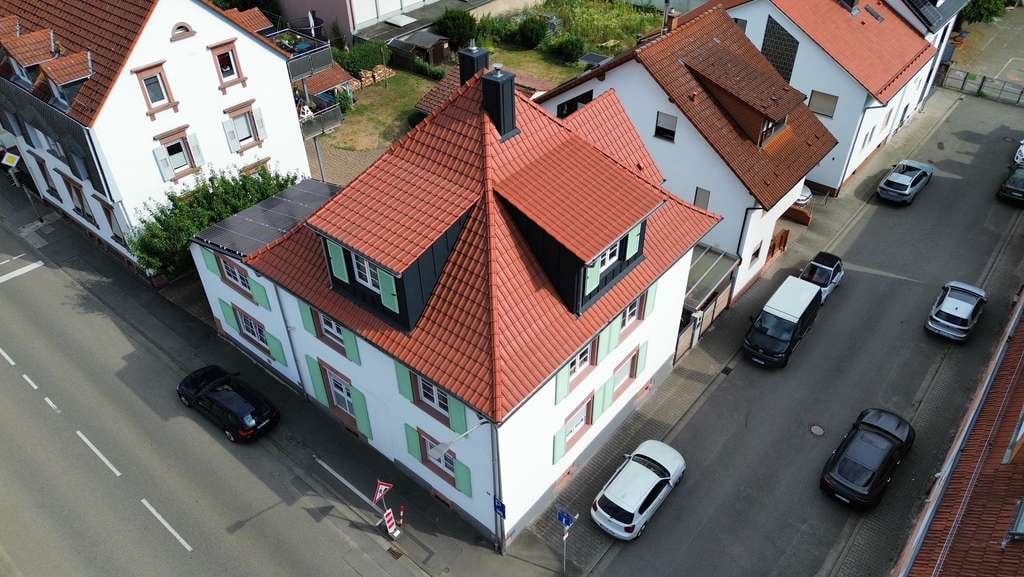 Immobilie in Birkenau - Zwei Häuser auf einem Grundstück – ca. 410 m² Wohnfläche für Familie, Generationen oder Vermietung - Bild 0