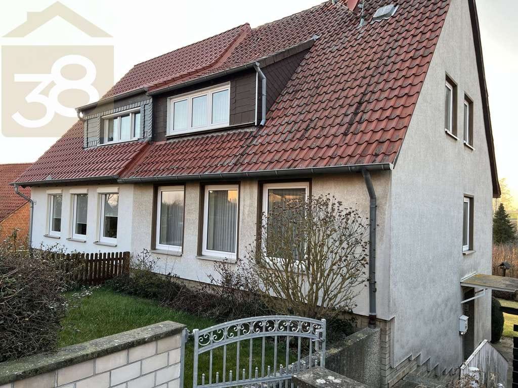 Immobilie in Schöppenstedt - Doppelhaushälfte in Schöppenstedt mit Eigentumsgrundstück! Meine Immobilie = Mein Partner! - Bild 1