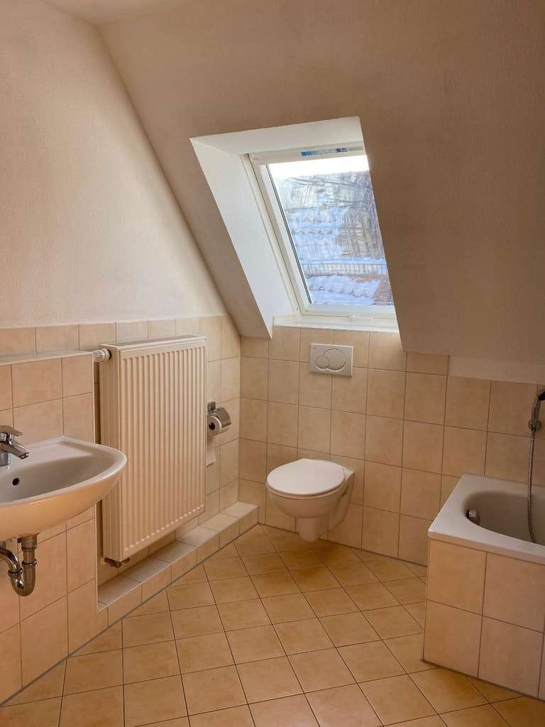 Immobilie in Pfalzgrafenweiler - Gemütliche Dachgeschosswohnung mit offenem Gebälk - Bild 3