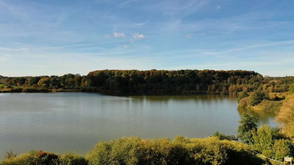 Immobilie in Dannau - Im Auftr.: Seltene Gelegenheit: Großzügiges EFH mit exklusivem Grundstück direkt am Dannauer See - Bild 2