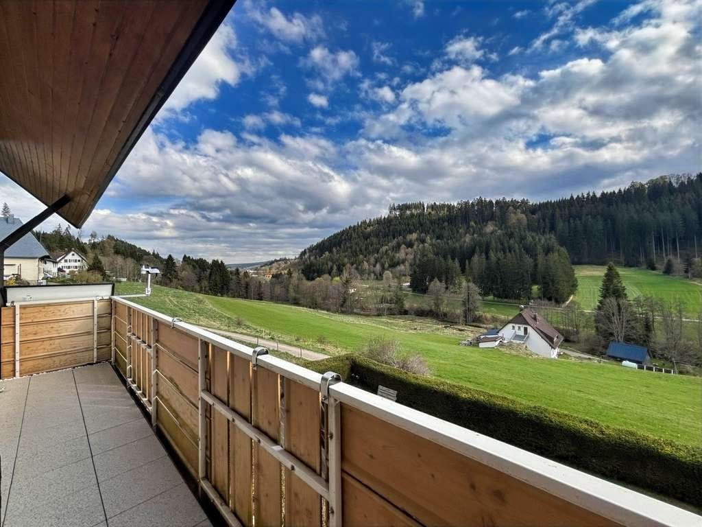 Immobilie in Lenzkirch - Ihr neues Zuhause im Grünen: Großzügiges Einfamilienhaus mit Einliegerwohnung - Bild 4