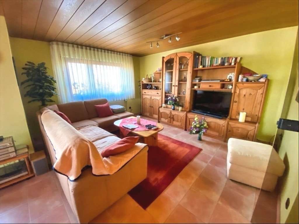 Immobilie in Wendlingen am Neckar - Schön gelegene Wohnung mit Garage und Stellplatz - Bild 3