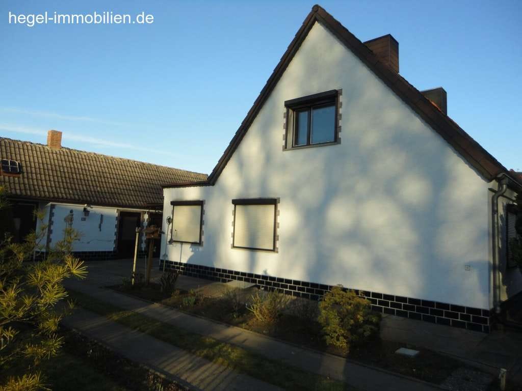 Immobilie in Wanzleben-Börde - Doppelhaushälfte mit Garage und Nebengelass in Wanzleben - Bild 1