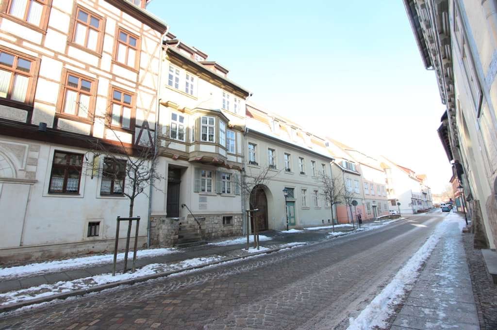 Immobilie in Quedlinburg - A lot of history in Quedlinburg- Fachwerkhaus 319 m²- aufwendig saniert-OG+DG 190 m² selbst nutzen! - Bild 2