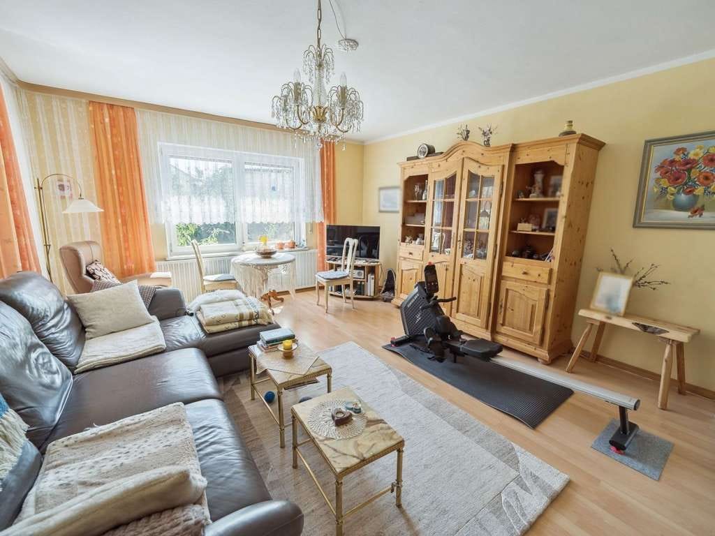 Immobilie in Schrobenhausen - Zentral gelegene Wohnimmobilie in Schrobenhausen mit stabilem Mietertrag und großem Grundstück - Bild 4