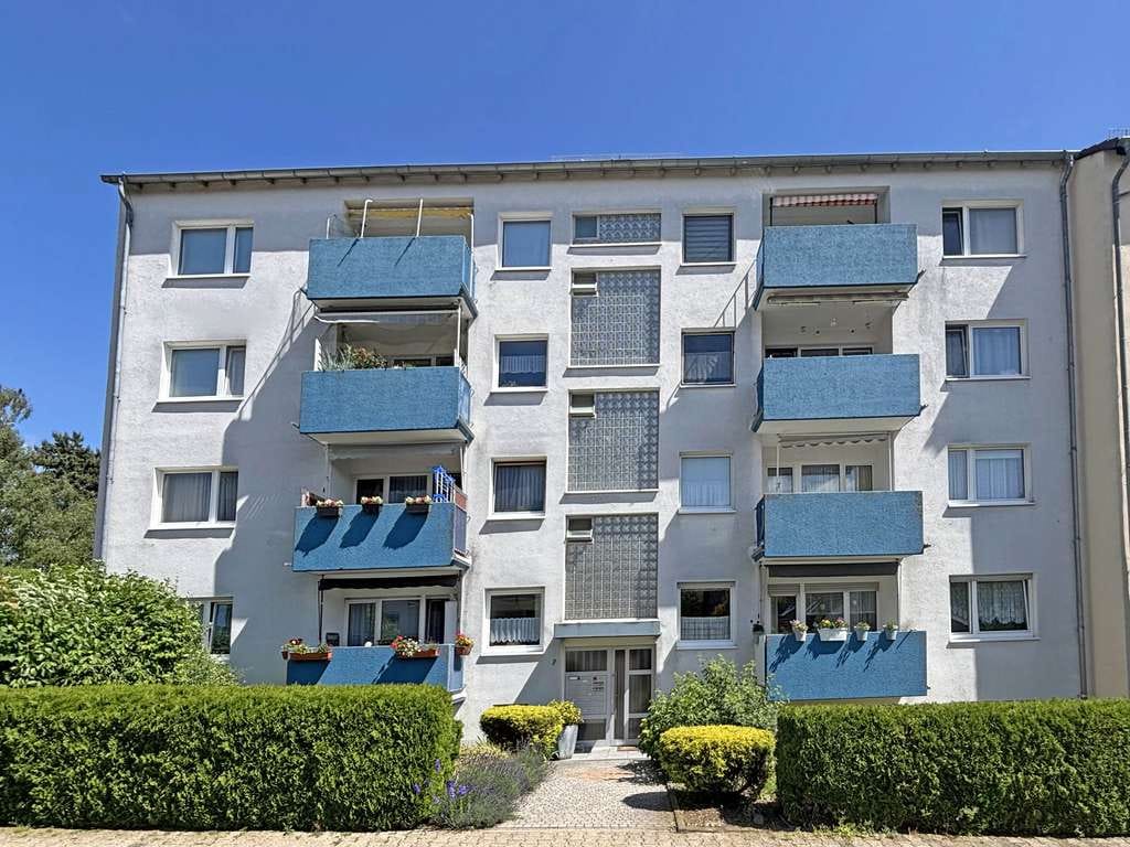 Immobilie in Zornheim - Schöne Wohnung im Hochparterre mit Balkon in gepflegter Wohnanlage mit prima Infrastruktur! - Bild 2