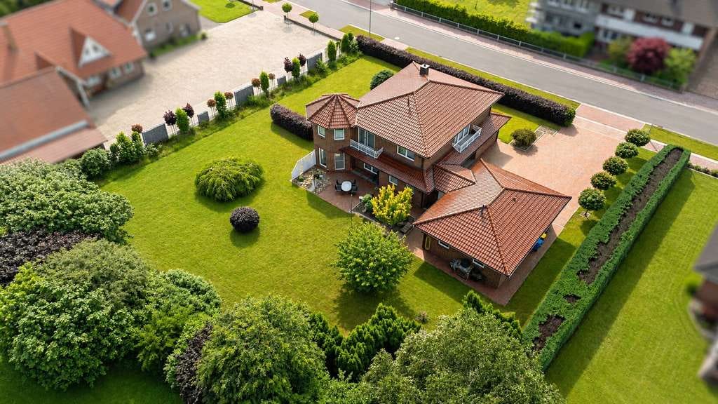 Immobilie in Bösel - Hochwertige Bauqualität, außergewöhnliche Architektur - Ihr neues Familienparadies in Bösel - Bild 0