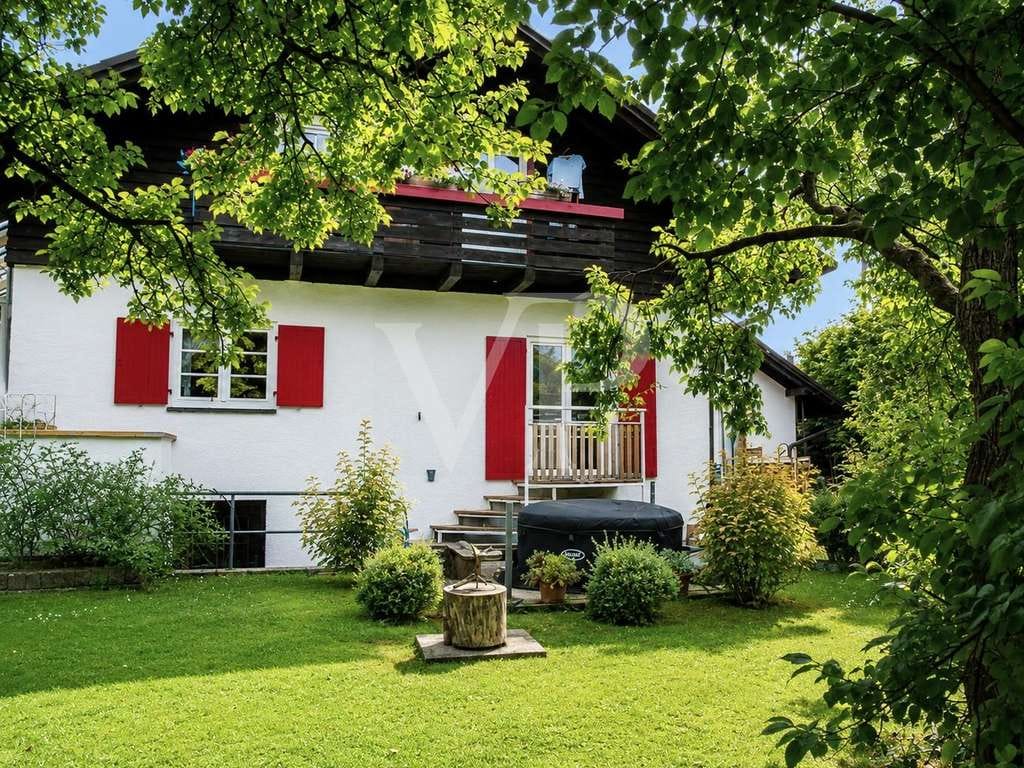Immobilie in Unterthingau - Ein Zuhause zum Verlieben – Landhauscharme trifft modernen Wohnkomfort - Bild 1