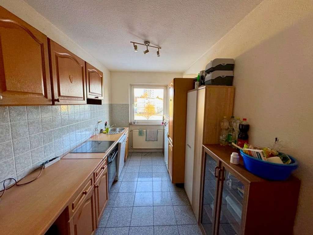 Immobilie in Oerlinghausen -  geräumige 3-Raum-Wohnung mit Westbalkon, Aufzug und Keller - Bild 3