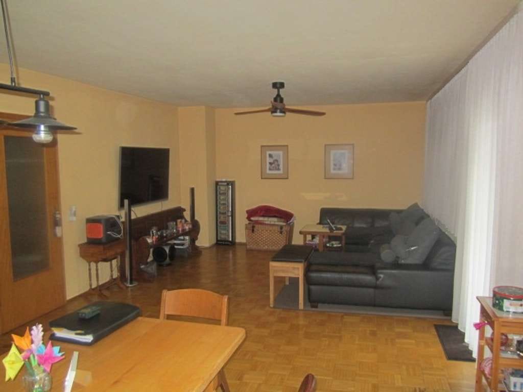Immobilie in Walldorf - Walldorf: 3-Familienhaus in guter Lage am Stadtrand, mit Garten, Doppelgarage, 3 Stellplätzen. - Bild 4
