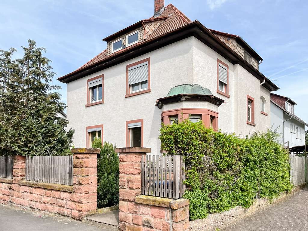 Immobilie in Miltenberg - Charmantes Stadthaus mit Potenzial & Garten - Bild 0
