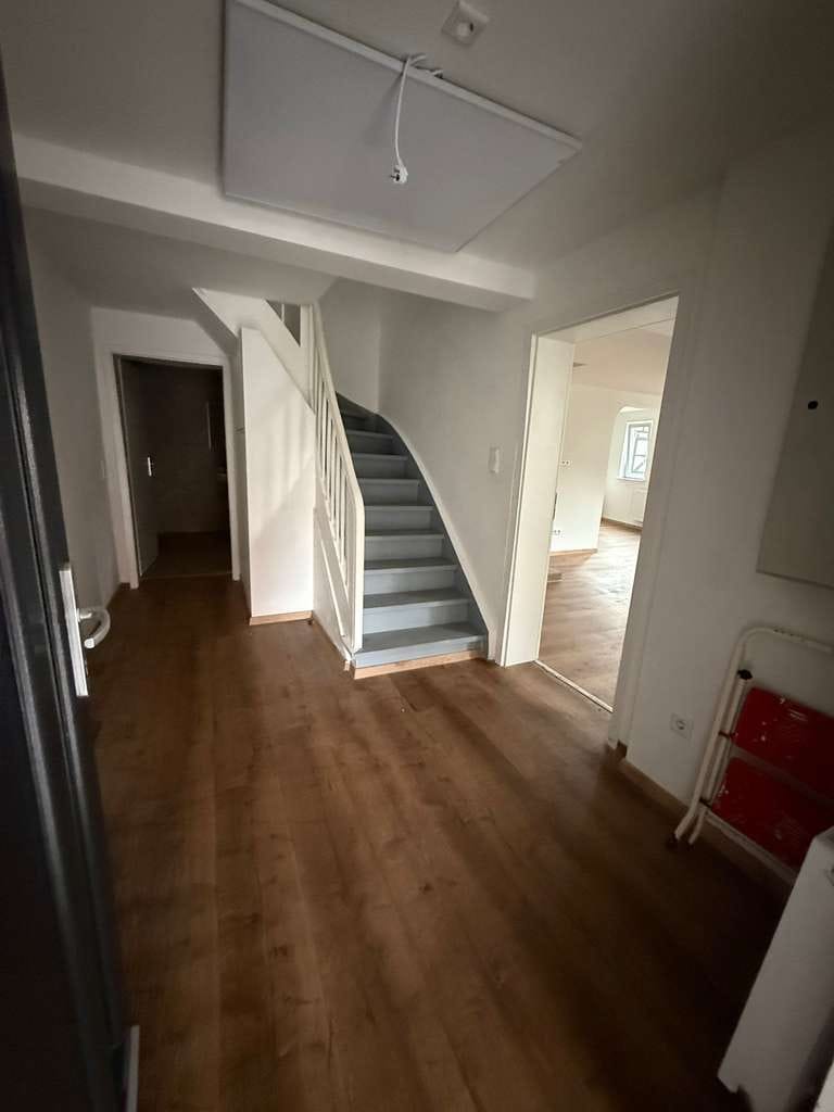 Immobilie in Reiskirchen - helles Einfamilienhaus mit 5-Zimmern und Ausbaupotenzial! - Bild 1