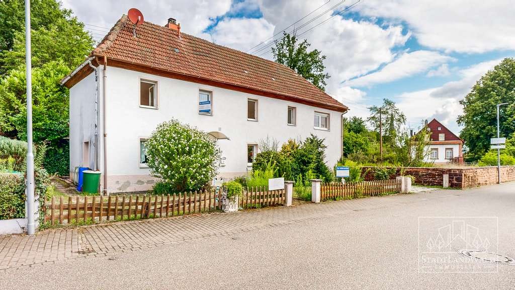 Immobilie in Ludwigswinkel - Historisches Doppelhaus in Seenähe und Gartenparadies in Ludwigswinkel - Bild 1