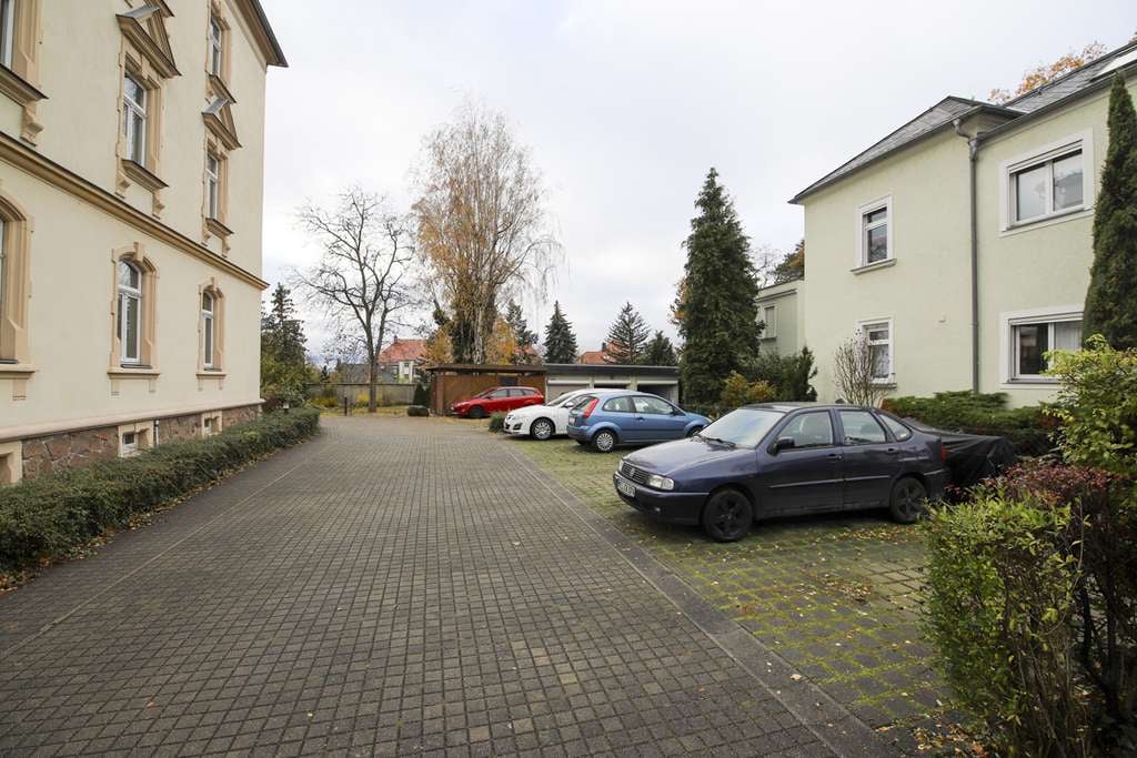 Immobilie in Radebeul - Charmante 3-Zimmer-Wohnung mit Balkon in begehrter Lage von Radebeul - Bild 4