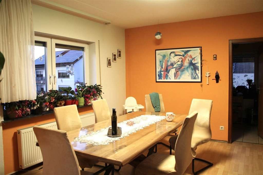 Immobilie in Bad Schönborn - Ein Zuhause voller Möglichkeiten- 4,5 Zimmer-ideal als Kapitalanlage oder zum Eigennutz  - Bild 2