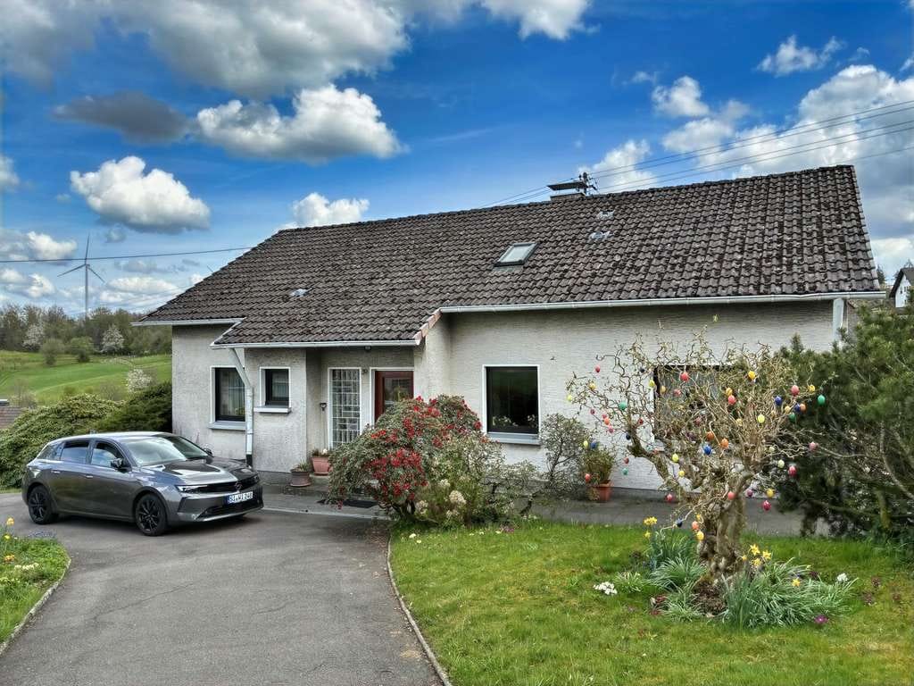Immobilie in Freudenberg - Freistehendes Einfamilienhaus mit herausragendem Grundstück in Freudenberg-Hohenhain - Bild 4
