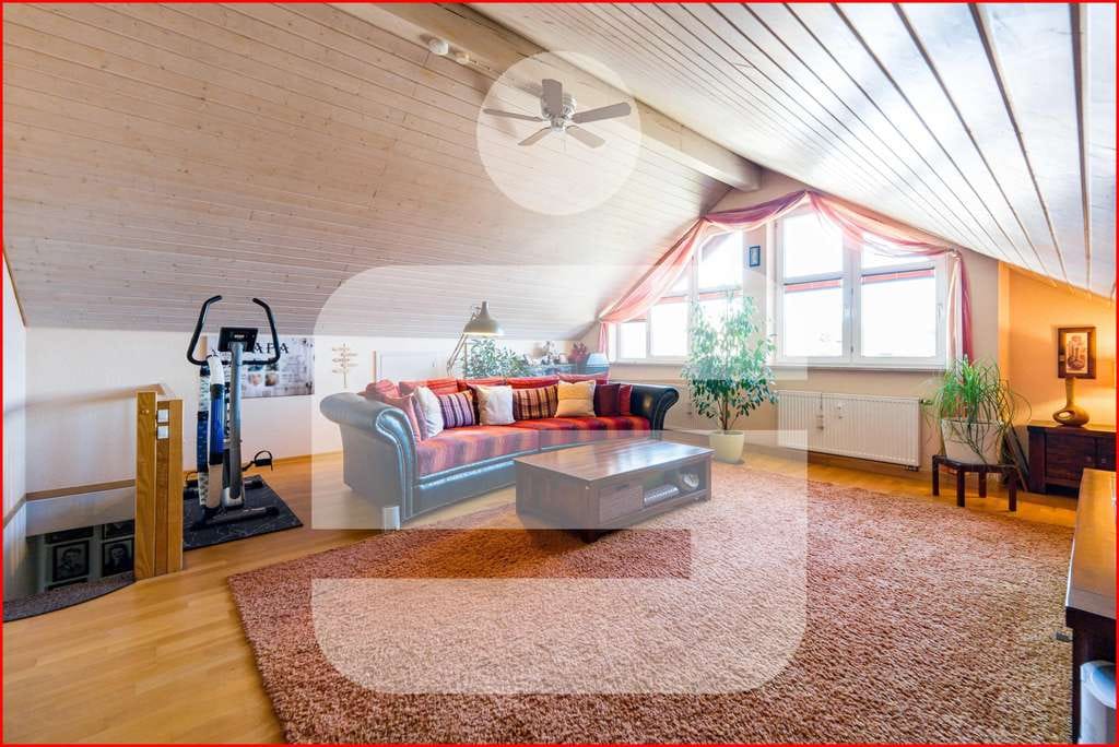Immobilie in Laufenburg (Baden) - Wohnkomfort über den Dächern: Gepflegtes Maisonette-Juwel im Topzustand auf dem Rappenstein - Bild 0