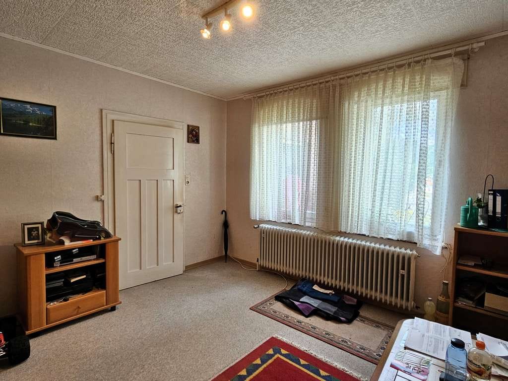 Immobilie in Kalletal - Kalletal: Günstiges Ein-/Zweifamilienhaus mit viel Potenzial für Macher zu sofort - Bild 2