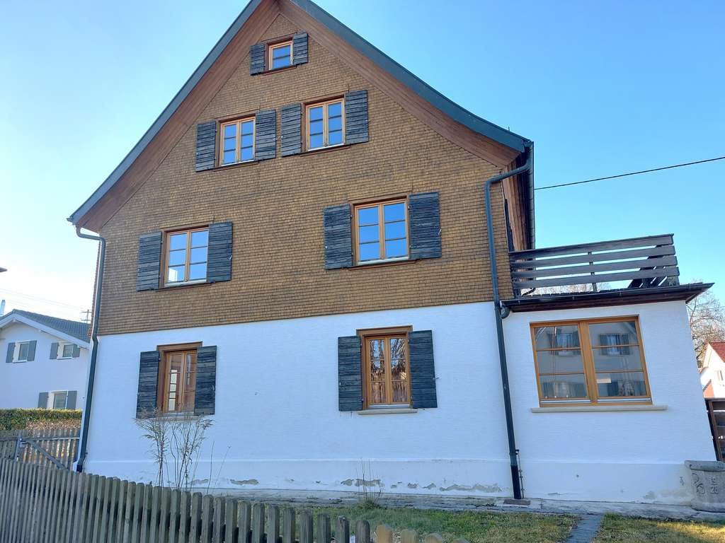 Immobilie in Altshausen - Freistehendes, grosses Einfamilienhaus, Ausbaufähig, Grundstück in zentraler Lage. - Bild 2