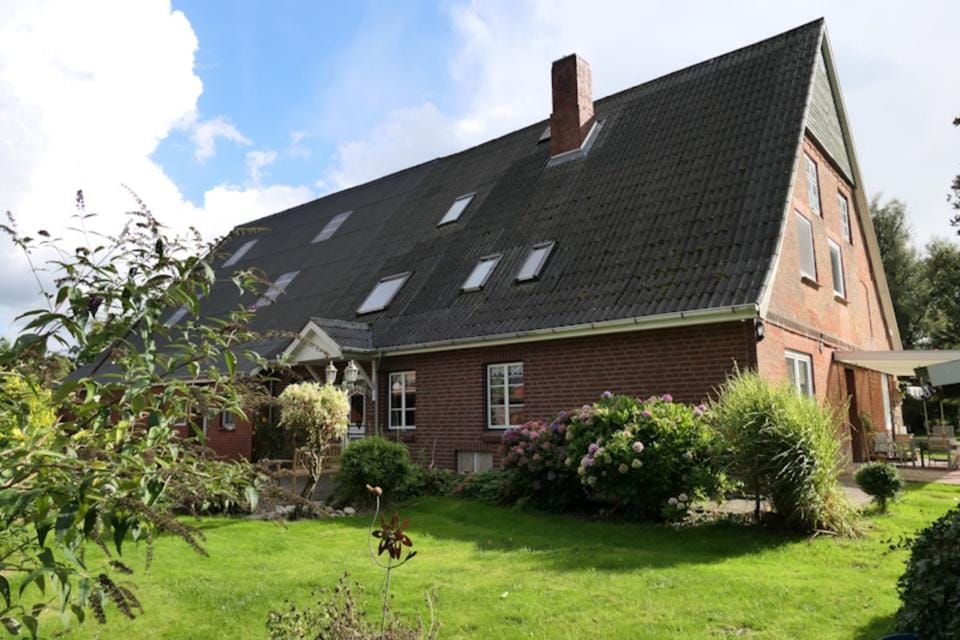 Immobilie in Steinau - Resthof in 21775 Ihlienworth auf 2,4 ha mit anliegender Weide, 5 ha zukaufbar - Bild 0