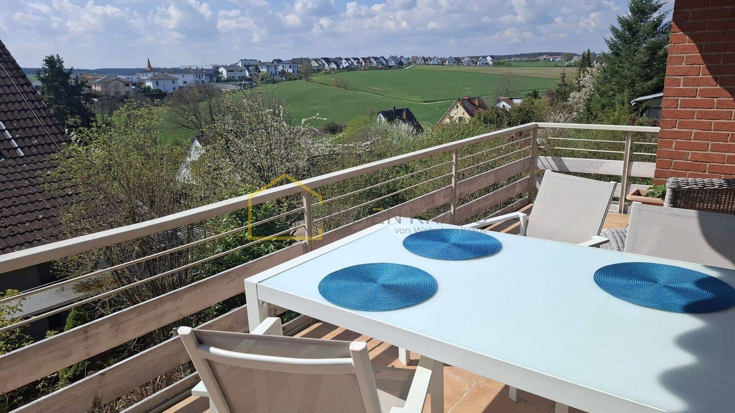 Immobilie in Aurachtal - Seltene Neubauchance im Aurachtal - Grundstück mit Entwicklungspotenzial und Weitblick - Bild 0