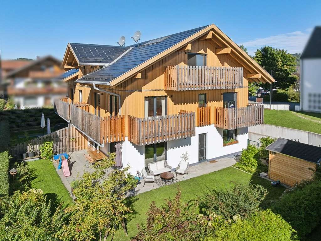 Immobilie in Großweil - Großweil: Große, moderne Doppelhaushälfte in Dorfmitte - Bild 0