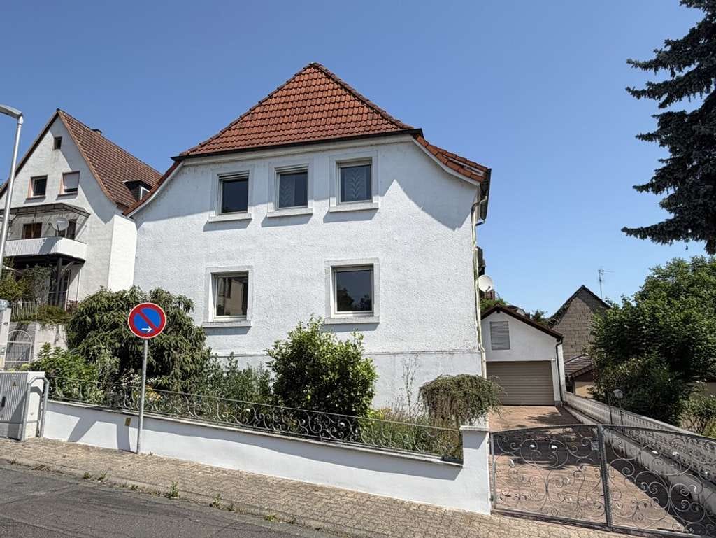 Immobilie in Obernburg am Main - Ruhiges Einfamilienhaus mit Garten im Herzen der Stadt - Bild 0