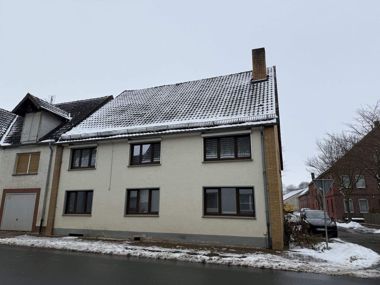 Immobilie in Brakel - Haus mit Scheune, Deele und Atelier! - Bild 0