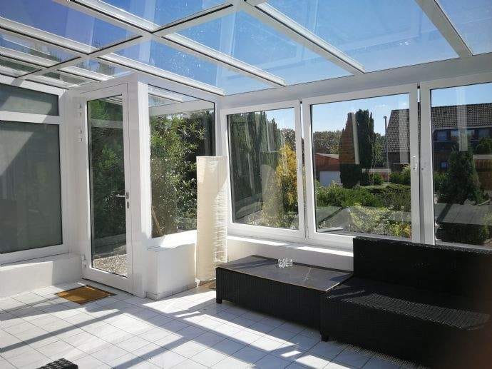 Immobilie in Scheeßel - Provisionsfreier Verkauf! Sie können gleich einziehen...Reihenmittelhaus mit Wintergarten, Balkon, Garage  - Bild 0