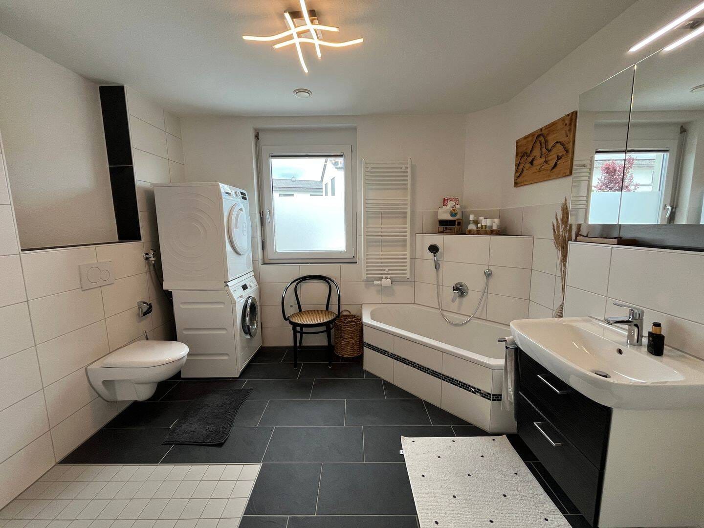 Immobilie in Obergünzburg - Dein barrierefreies Zuhause mit Gartenidylle und 3 Stellplätzen - Bild 3
