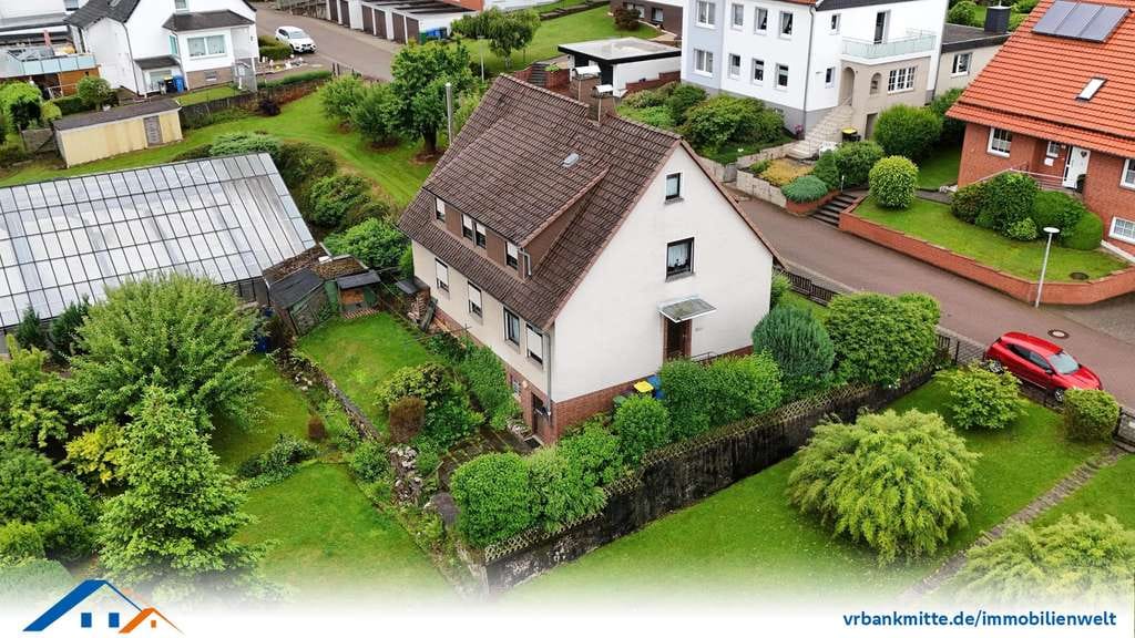 Immobilie in Bilshausen - Vielseitiges Zweifamilienhaus mit Garten und Fernblick - Bild 2