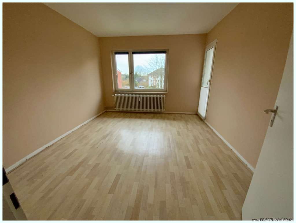 Immobilie in Husum - BEZUGSFREI: 2 Zimmer-Wohnung mit Südbalkon, großem Dachbodenraum + Garage in zentrumsnaher Wohnlage! - Bild 4
