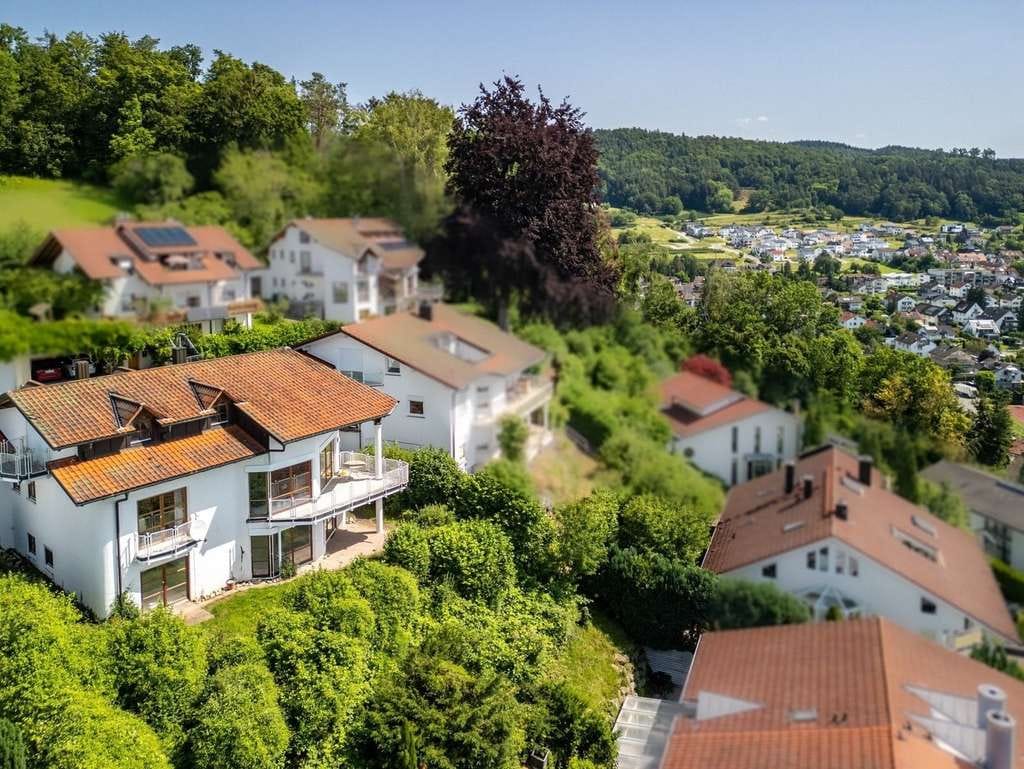 Immobilie in Bodman-Ludwigshafen - Ein Juwel am Bodensee - Traumlage mit Panoramaseesicht - Bild 3