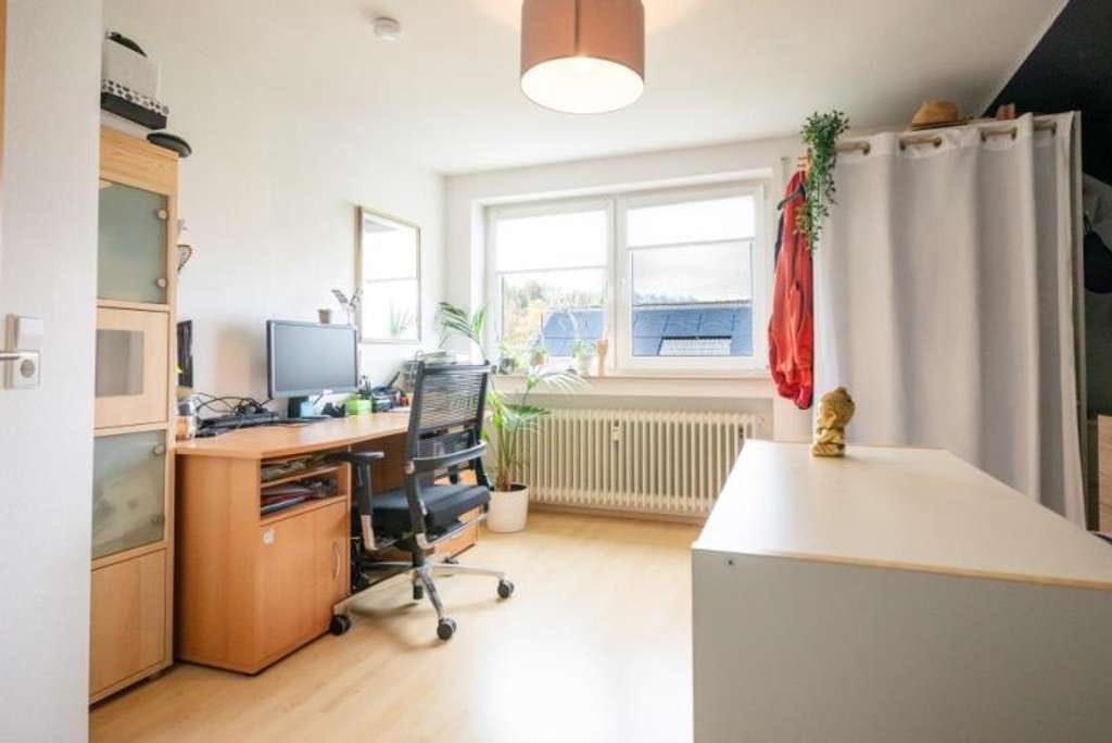 Immobilie in Warthausen - Kleine Wohneinheit! Attraktive 3-Zimmer-Wohnung mit Sonnenbalkon - Top Zustand! - Bild 3