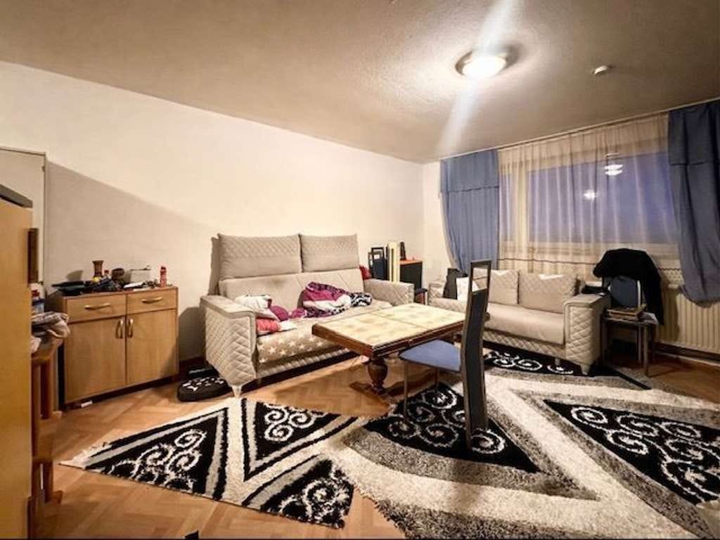 Immobilie in Dietzenbach - Schnäppchenalarm: Langfristig vermietete 2-Zimmer-Wohnung mit Balkon & Stellplatz - Bild 0