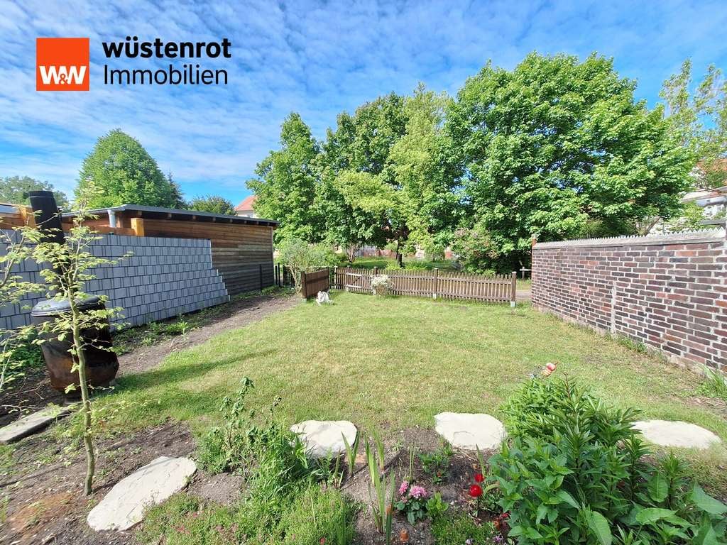 Immobilie in Gräfenhainichen - Charmantes Reihenmittelhaus mit schönem Garten in zentraler Wohnlage von Zschornewitz - Bild 2