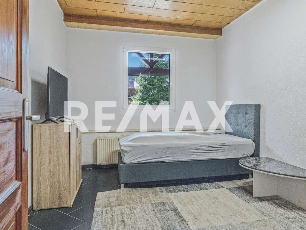 Immobilie in Lauchringen - RE/MAX: NEU IM ANGEBOT!!! - "HAUS IM HAUS" -  Vielseitig nutzbare  XXL-Maisonettewohnung - Bild 2