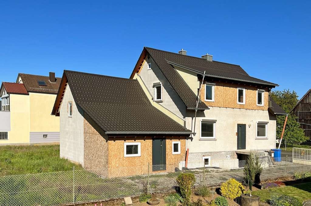 Immobilie in Rannungen - Attraktiver und entkernter Wohntraum - ideal als Ein-/Zweifamilienhaus oder zum Leben und Arbeiten u - Bild 0