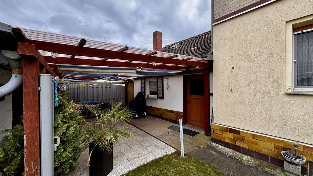Immobilie in Tangerhütte - Doppelhaushälfte mit Auffahrt, Garage, Garten und Nebengelass - Bild 4