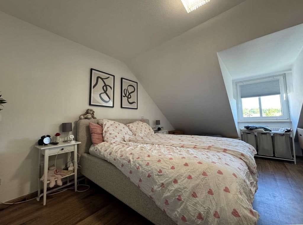 Immobilie in Poing - Anlageobjekt - ruhige 3 Zi. Dachgeschoß-Wohnung mit sonnigen West-Balkon - Bild 3