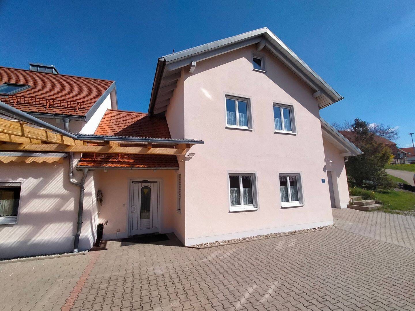 Immobilie in Altmannstein - Altmannstein: Großes Haus an sonnigem Südhang - Bild 0