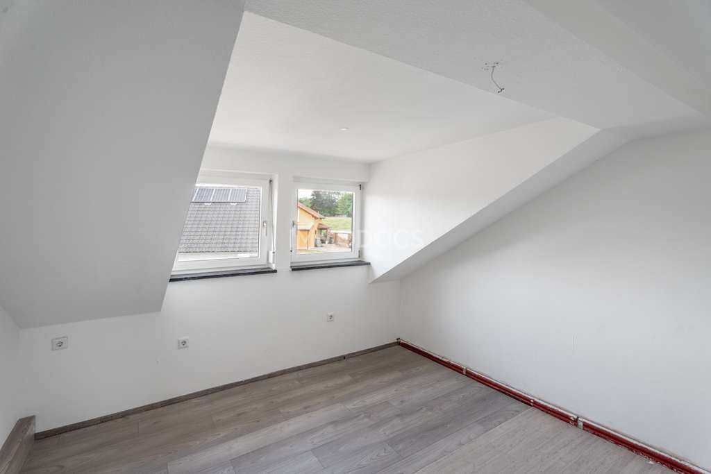Immobilie in Kempten (Allgäu) - 5-Zimmer Dachgeschosswohnung in ruhiger Lage von Kempten-Neuhausen - Bild 4