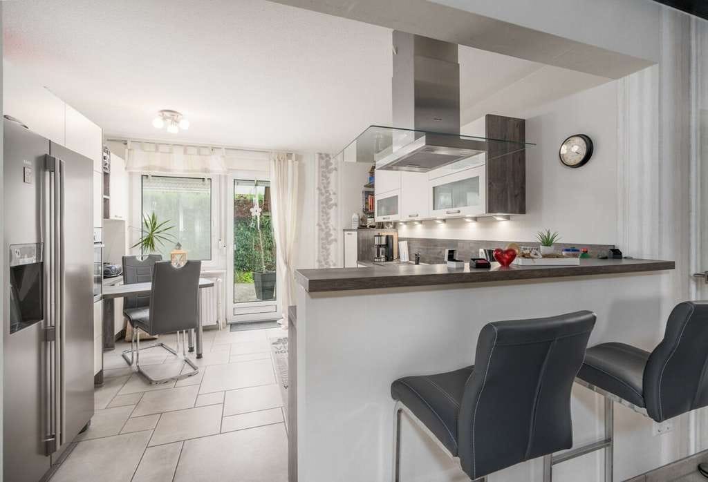 Immobilie in Hipstedt - Hipstedt | Großzügiges Architektenhaus mit Kamin, Garten und viel Platz für die Familie - Bild 4