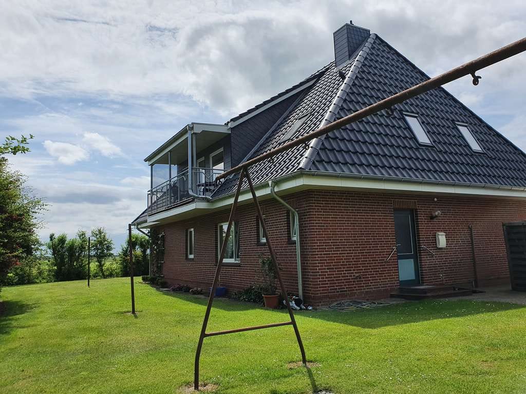 Immobilie in Midlum - Idyllischer ehem. Bauernhof mit toller Gartengestaltung *3 Ferienwohnungen *Pferdestallanlage*Gastro - Bild 1