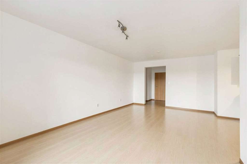 Immobilie in Königsbach-Stein - 2-Zimmer-Eigentumswohnung mit Balkon – ideal für Eigennutzer oder Kapitalanleger - Bild 2