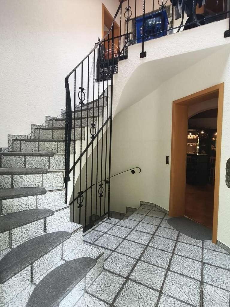 Immobilie in Heiligkreuzsteinach - ***Gepflegtes Zwei- bis Dreifamilienhaus in ruhiger Umgebung*** - Bild 1