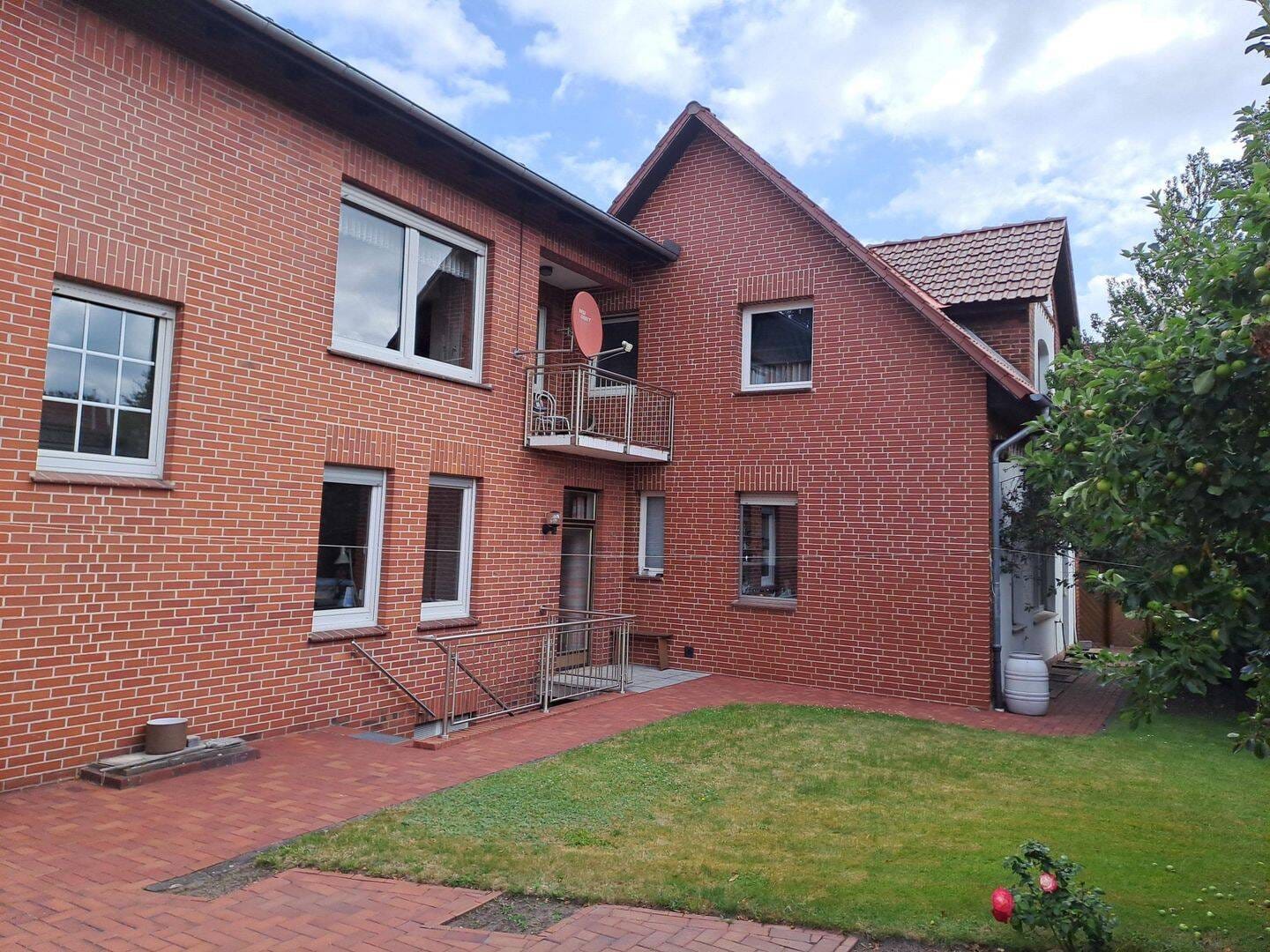 Immobilie in Petershagen - Stattliches Wohn- und Geschäftshaus
 - Bild 3